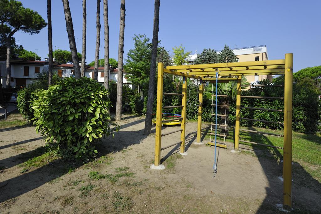 Hotel Vina De Mar Lignano Sabbiadoro Dış mekan fotoğraf